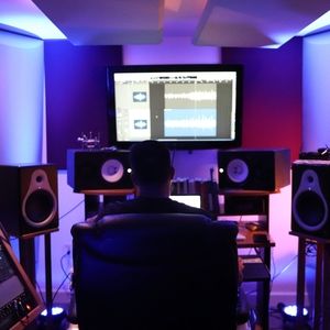 Meet your Posher, Cesar